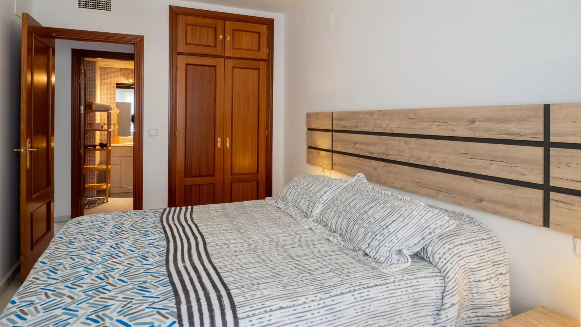Bhost - Virrey Apartment Cordoba 0*,  Spain